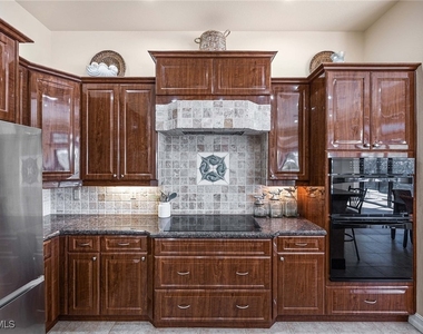 146 Windward Cay - Photo Thumbnail 9