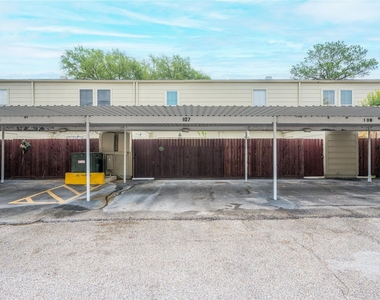 14723 Barryknoll Lane - Photo Thumbnail 24