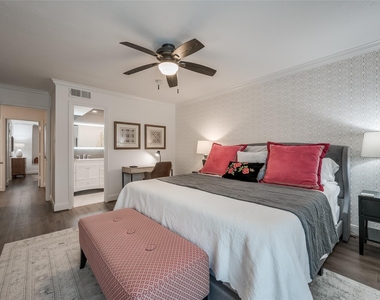 14723 Barryknoll Lane - Photo Thumbnail 19