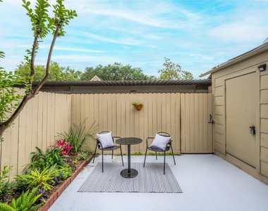 14723 Barryknoll Lane - Photo Thumbnail 22