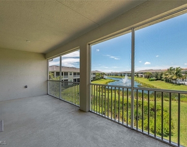 6972 Avalon Circle - Photo Thumbnail 11