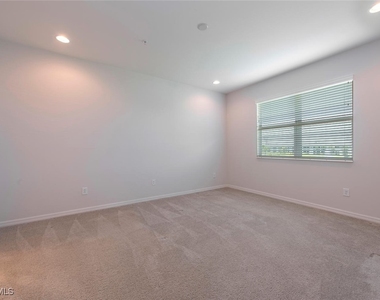 6972 Avalon Circle - Photo Thumbnail 6