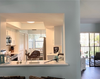 7380 Saint Ives Way - Photo Thumbnail 8