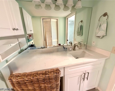 7380 Saint Ives Way - Photo Thumbnail 31