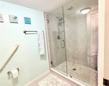 7380 Saint Ives Way - Photo Thumbnail 33