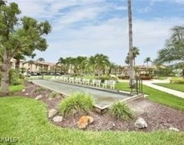 7380 Saint Ives Way - Photo Thumbnail 22