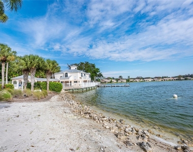 2730 Sailors Way - Photo Thumbnail 45