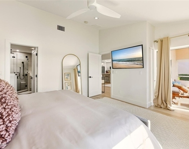 2730 Sailors Way - Photo Thumbnail 19