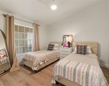 2730 Sailors Way - Photo Thumbnail 22