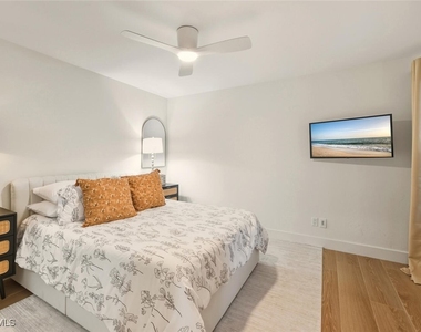 2730 Sailors Way - Photo Thumbnail 26