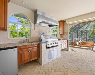 4916 Crayton Road - Photo Thumbnail 5