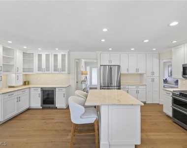 4916 Crayton Road - Photo Thumbnail 13