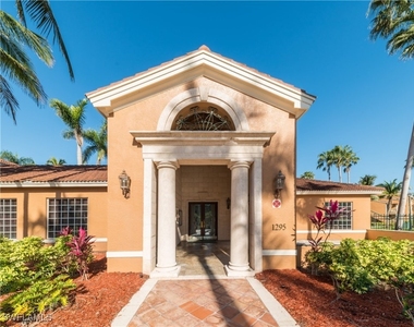 1230 Wildwood Lakes Boulevard - Photo Thumbnail 7