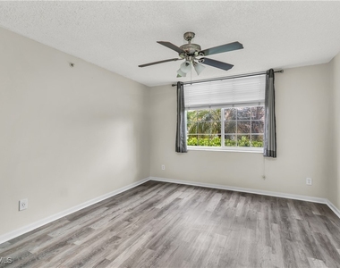1230 Wildwood Lakes Boulevard - Photo Thumbnail 16