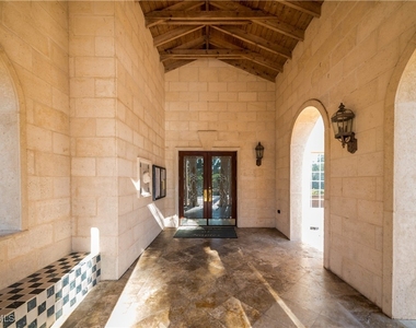 1230 Wildwood Lakes Boulevard - Photo Thumbnail 8