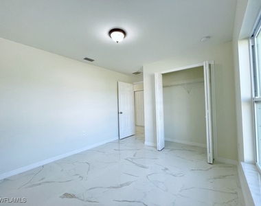 1133-1135 Ichabod Avenue - Photo Thumbnail 3