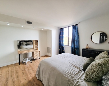 3525 Sage Road - Photo Thumbnail 5