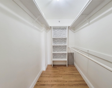 3525 Sage Road - Photo Thumbnail 6