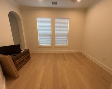 10607 Enclave Shadows Court - Photo Thumbnail 21