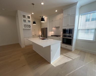 10607 Enclave Shadows Court - Photo Thumbnail 2