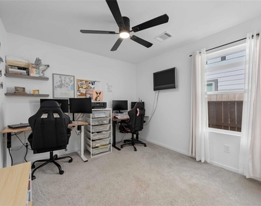 3331 Aspen Stream Drive - Photo Thumbnail 5