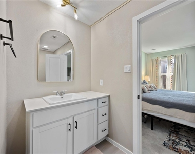3331 Aspen Stream Drive - Photo Thumbnail 15