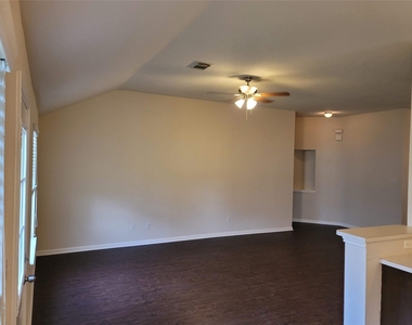 3906 Teal Run Meadows Drive - Photo Thumbnail 8