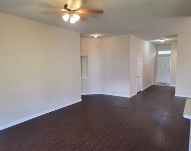 3906 Teal Run Meadows Drive - Photo Thumbnail 2