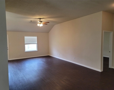 3906 Teal Run Meadows Drive - Photo Thumbnail 15