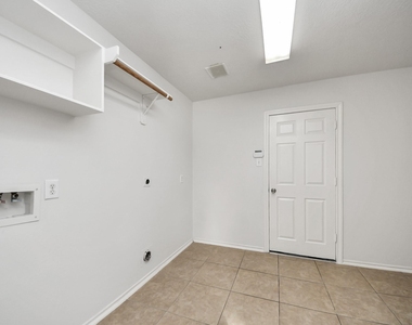 6411 Bright Falls Lane - Photo Thumbnail 9