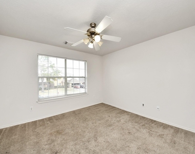 6411 Bright Falls Lane - Photo Thumbnail 17