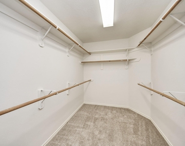 6411 Bright Falls Lane - Photo Thumbnail 14