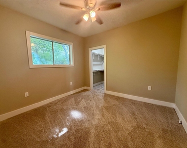 1816 Ryon Street - Photo Thumbnail 2