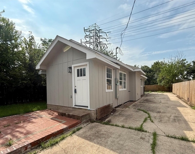 1816 Ryon Street - Photo Thumbnail 13