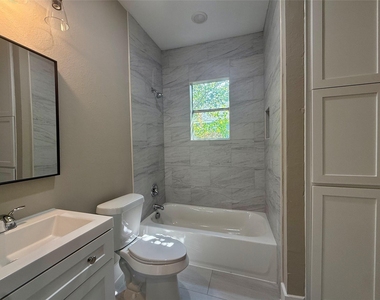 1816 Ryon Street - Photo Thumbnail 7