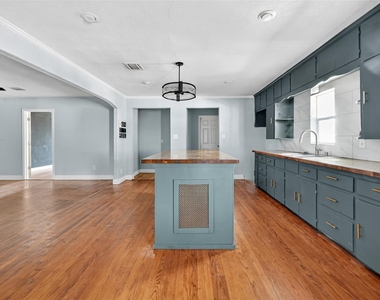 6434 Boothline Road - Photo Thumbnail 5