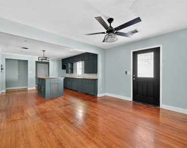 6434 Boothline Road - Photo Thumbnail 3
