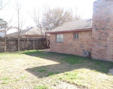 4358 Queens Retreat Drive - Photo Thumbnail 20