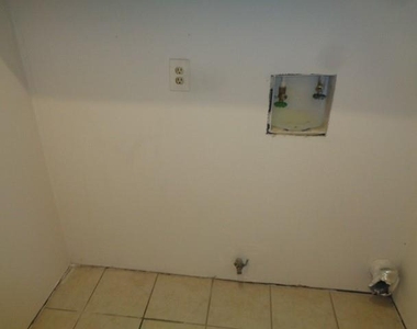 4358 Queens Retreat Drive - Photo Thumbnail 17
