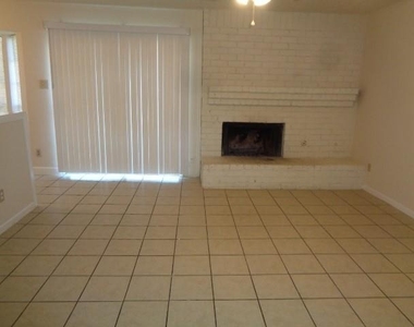 4358 Queens Retreat Drive - Photo Thumbnail 7