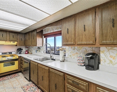 2100 N Atlantic Avenue - Photo Thumbnail 6