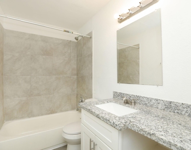 8127 Colonial Lane - Photo Thumbnail 16