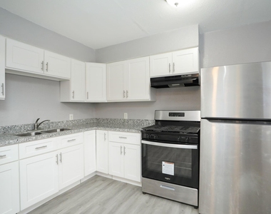 8127 Colonial Lane - Photo Thumbnail 7
