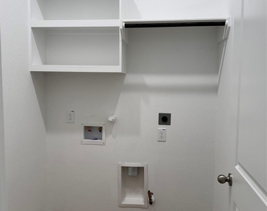 4918 Mango Park Lane - Photo Thumbnail 20