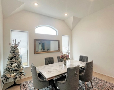 4918 Mango Park Lane - Photo Thumbnail 13