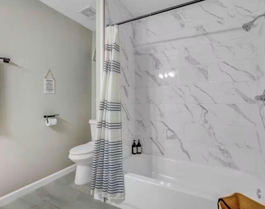 8411 Garden Parks Drive - Photo Thumbnail 11