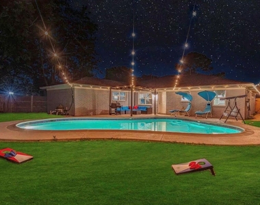 8411 Garden Parks Drive - Photo Thumbnail 14