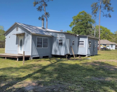 18397 Deer Glen West Drive - Photo Thumbnail 3