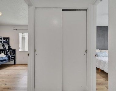153 Sandalwood Drive - Photo Thumbnail 16