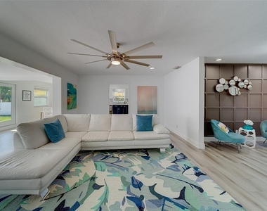 2109 Bayshore Drive - Photo Thumbnail 5